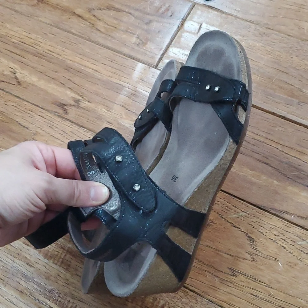Mephisto Minoa wedge sandals